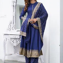 Jaitpuriya Women Floral Printed Regular Kurta with Palazzos & With Dupatta-image-31