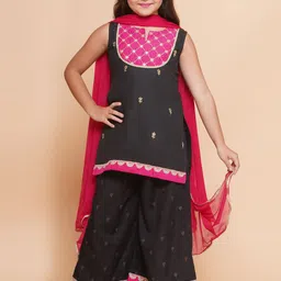 Bitiya by Bhama Girls Ethnic Motifs Embroidered Regular Gotta Patti Kurta with Palazzos & With Dupatta-picture-15