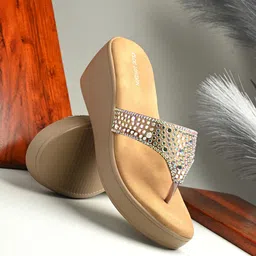 CLOG LONDON Women's Embellished Ethnic Wedge Sandals-17