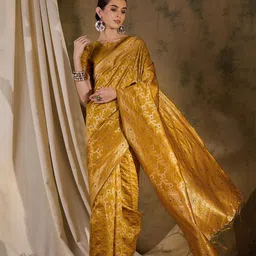 DEVATITHI Ethnic Motifs Zari Silk Blend Banarasi Saree-image-51