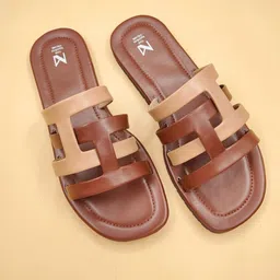 THE MADRAS TRUNK Men Comfort Sandals-image-37