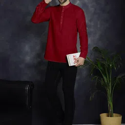 Fifth U Men Maroon Kurta-image-49