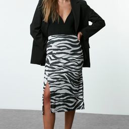 Trendyol Women Printed Straight Knee Length Skirt-image-121