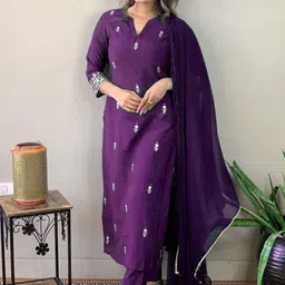 RUNAYA NX Floral Embroidered Notch Neck Straight Kurta With Trousers & Dupatta-image-6