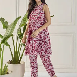 WineRed Printed Round Neck Tunic With Trousers Co-Ords-image-72