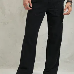 HIGHLANDER Men Straight Fit Easy Wash Cargos Trousers-image-80
