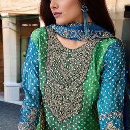 DIVASTRI Bandhani Printed Zari Straight Kurta With Trouser And Dupatta image 2