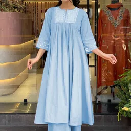 KERI PERRY Ethnic Motifs Embroidered Notch Neck Thread Work Anarkali Kurta With Palazzos-picture-50
