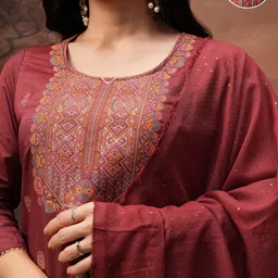Vishudh Ethnic Motifs Printed Thread Work Straight Kurta With Trouser And Dupatta image 5