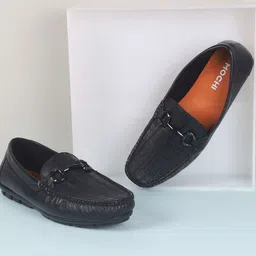 Mochi Men Textured Leather Loafers-image-46