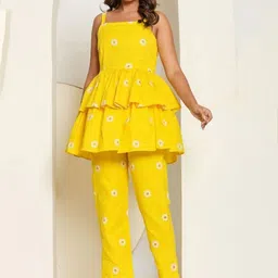 HOUSE OF JAMOTI Petal Pop Yellow Cotton Top With Trousers Co-ord Set-image-89