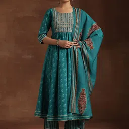 Libas Floral Printed Pleated Mirror Work Anarkali Kurta with Trousers & Dupatta-39