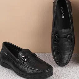 Mochi Men Textured Leather Round Toe Formal Loafers-picture-39