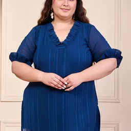 PrettyPlus by Desinoor.com Women Striped V-Neck Plus Size Kurti-1