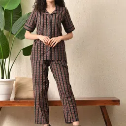 Vaimiya Printed Pure Cotton Shirt with Trouser Co-Ords-image-14