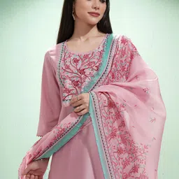 Vishudh Women Embroidered Regular Thread Work Kurta with Palazzos & With Dupatta image 2