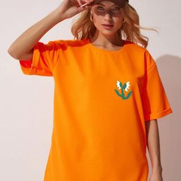 RAYACLOSET Women Printed Extended Sleeves Applique T-shirt-image-93