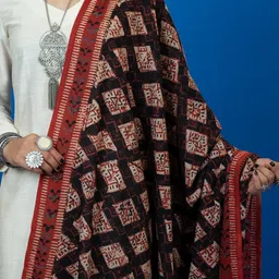 Ushvii Geometric Printed Block Printed Pure Cotton Dupatta image 3
