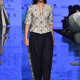 Payal Singhal Women Floral without Lightweight Jacket-image-27