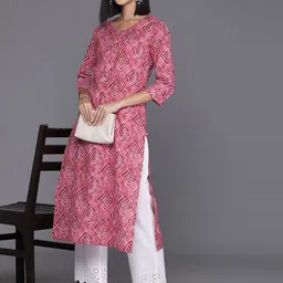 KSUT Bandhani Printed Round Neck Three-Quarter Sleeves Pure Cotton Straight Kurta-14