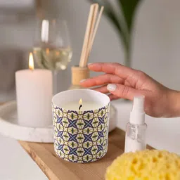 UMAI White Scented Candle with Printed Jar-16
