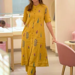 Anni Designer Women Floral Printed Roll-Up Sleeves Regular Kurta Se-33