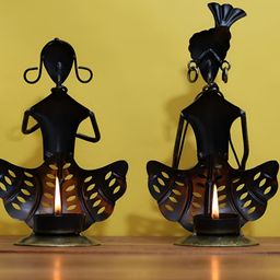 Kraphy Black & Red Metal Showpiece-image-35