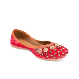 Anouk Women Embellished Ethnic Mojaris Flats-image-60