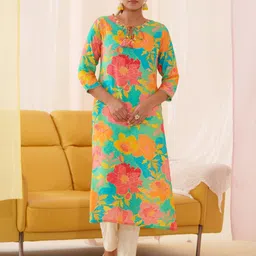 Sangria Floral Printed Straight Kurta-34
