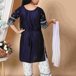 BARKAT DESIGNING PLANET Girls Printed Regular Kurta with Palazzos & Dupatta image 3