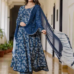 Anouk Women Floral Printed Empire Aari Work Pure Cotton Kurta with Pyjamas & With Dupatta-picture-44