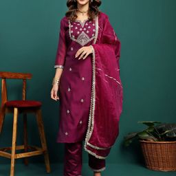 Sangria Purple Floral Embroidered Zari Chanderi Silk Kurta With Trousers And Dupatta-image-12
