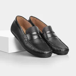 LA MARCA Men Textured Leather Driving Shoes-picture-31