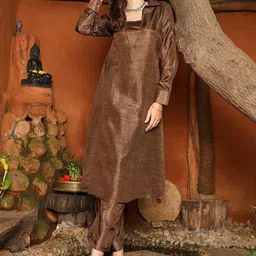 QISSA Women Regular Kurta with Trousers-image-27