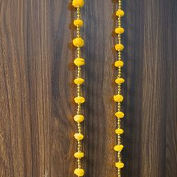 Sellplus 2-Pcs Yellow & Green Pompom Parrot Hanging-image-3