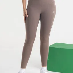 Hunnit Women High Rise Pull On 7/8 Leggings Yin Yang-picture-18