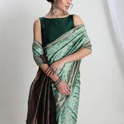 Janasya Ethnic Motifs Zari Silk Blend Banarasi Saree-picture-7