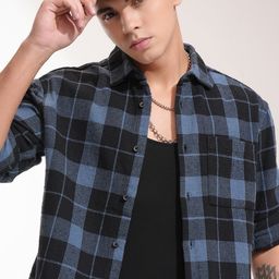 HIGHLANDER Men Cutaway Collar Checked Oversized Casual Shirt-image-45