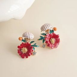 SUYUG Gold-Plated Artificial Stones Studded Floral Shaped Studs-14