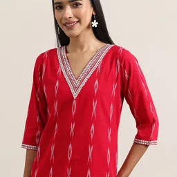 Libas Abstract Woven Design Regular Thread Work Straight Kurta With Trousers & Dupatta image 4