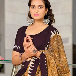 DIVASTRI Geometric Printed Block Print Saree image 2