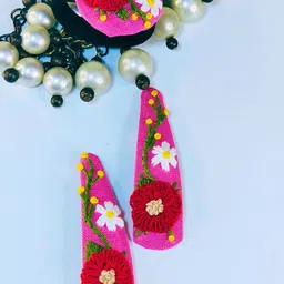 TheYUGO Women Set of 2 Embellished Hair Accessory Set-image-2
