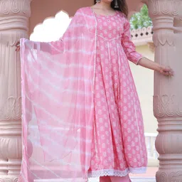 SINGNI Women Ethnic Motifs Printed Regular Kurta with Trousers & With Dupatta-8