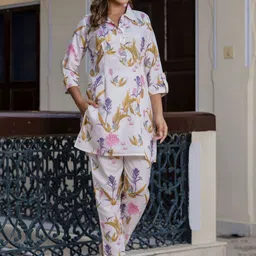 VredeVogel Women Floral Printed Regular Kurta with Trousers-image-54