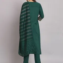 VredeVogel V-Neck Regular Sequinned Kurta With Trousers & Dupatta image 3