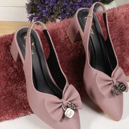 CHINRAAG Block Pumps with Bows-4