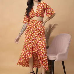 Popwings Printed V-Neck Top With Skirt Co-Ords-picture-41