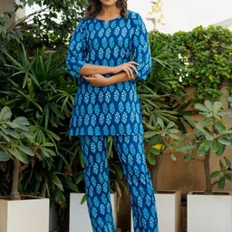 HOUSE OF JAMOTI Indigo Garden Floral Printed Rozana Top & Trouser-7