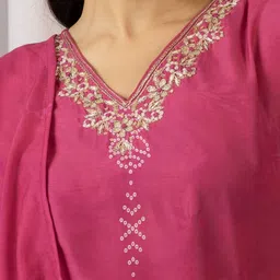 Samhitas Women Bandhani Printed Regular Kurta with Pyjamas & With Dupatta image 3