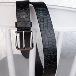 One8 Men Textured Leather Belt-image-74